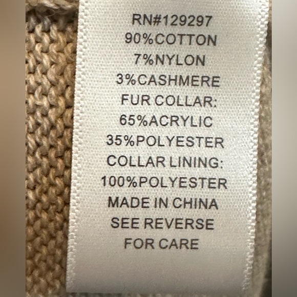 NWOT - IMAN Pullover Cotton/Cashmere
Blend Faux Fur Detached Collar Poncho - Picture 6 of 7